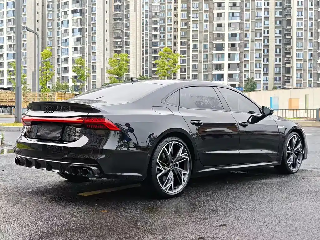 Audi A7 L 45 TFSI quattro S-line Black Warrior