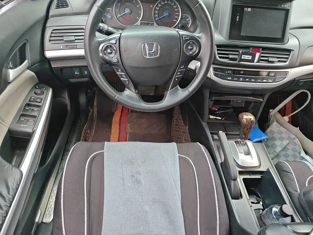Crosstour 2.4 L Luxury Navigation
