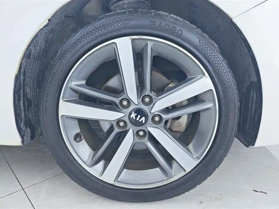Kia K3 1.6 L Auto 15 Anniversary Special Edition GLS