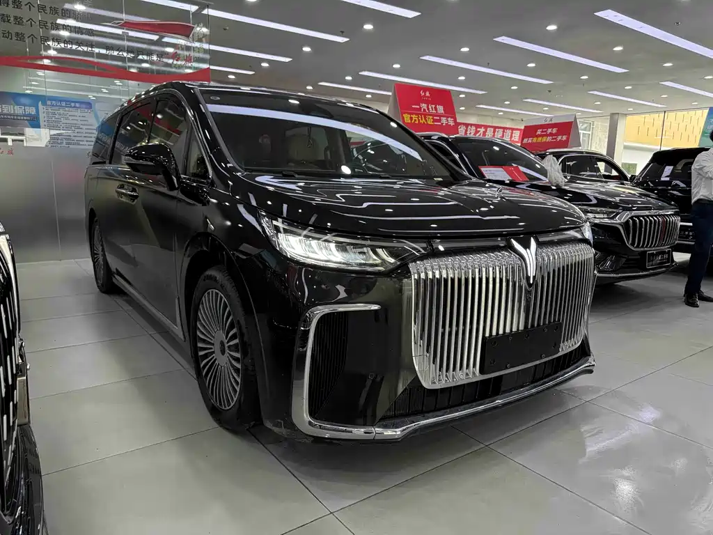 Voyah Dreamer PHEV 4 WD Distinguished Kunpeng