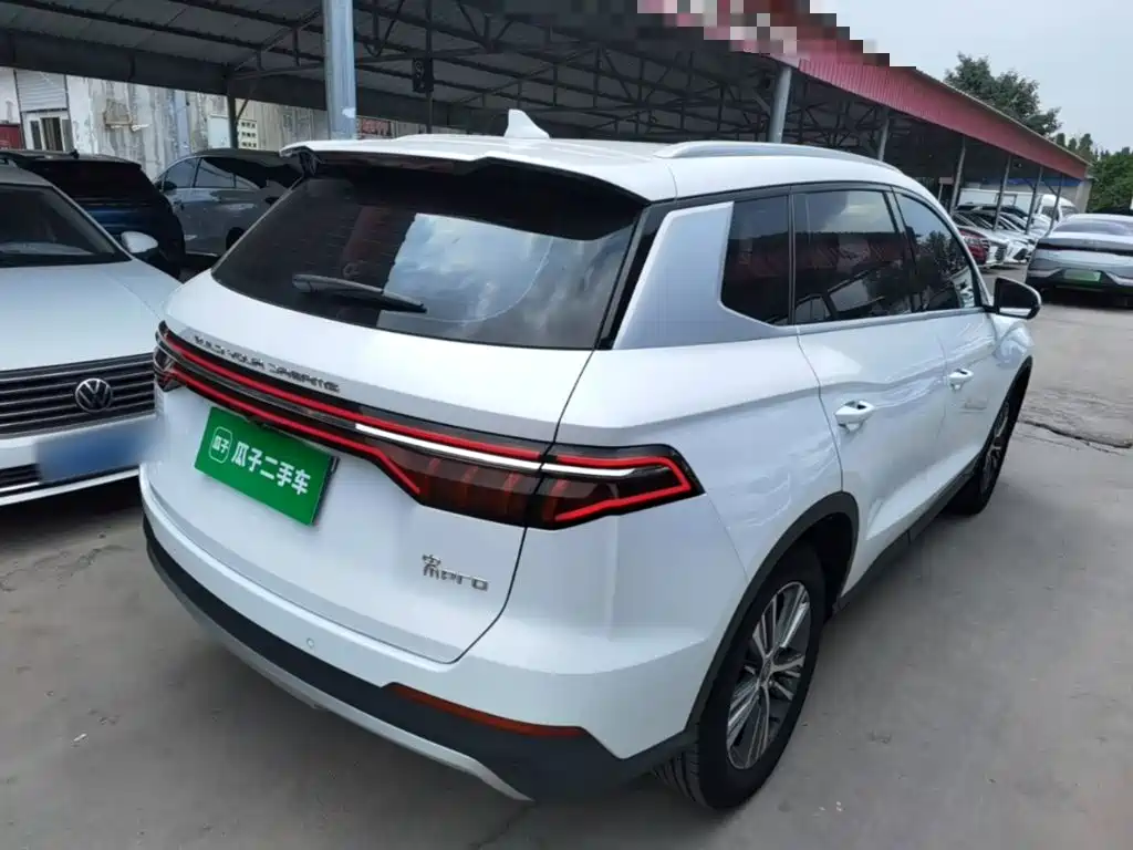 Song Pro 1.5 T Auto Luxury