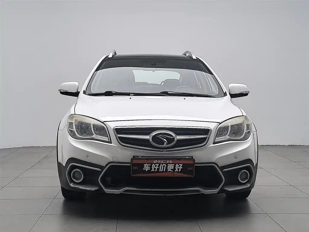 V6 Lingshi V6菱仕 2015款 CROSS 1.5 L 手动智尊型