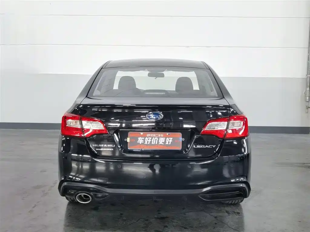Legacy Facelift 2.5 i AWD Style