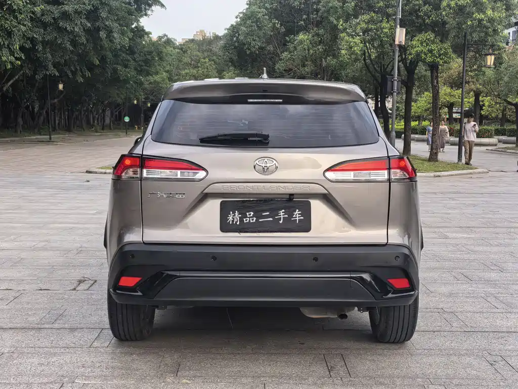 Frontlander 2.0 L CVT Leading