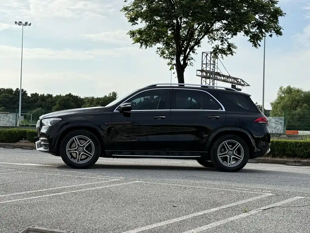 Mercedes-Benz GLE 奔驰GLE(进口) 2023款 GLE 450 4 MATIC 豪华型