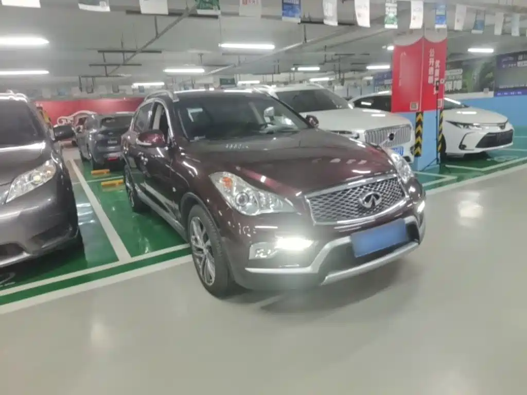 Infiniti QX50 2.5 L Luxury