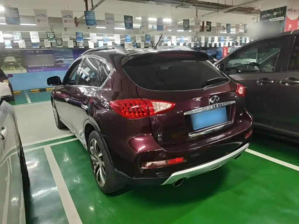 Infiniti QX50 2.5 L Luxury