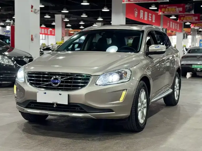 Volvo XC60 T5 Smart Progress