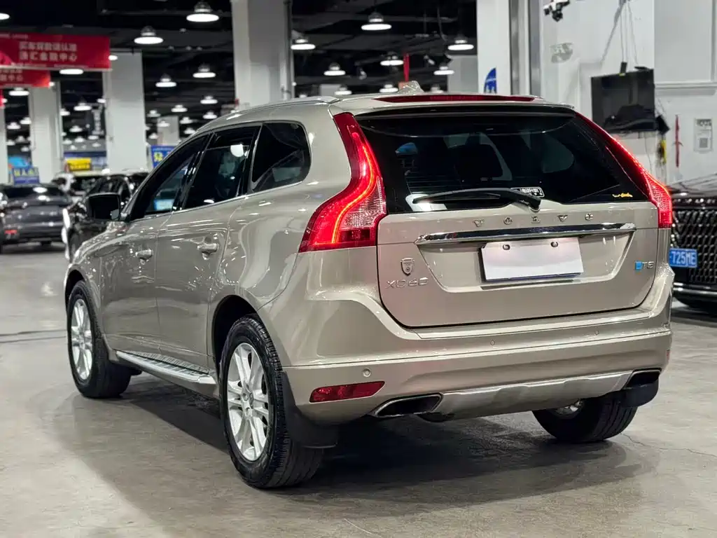 Volvo XC60 T5 Smart Progress