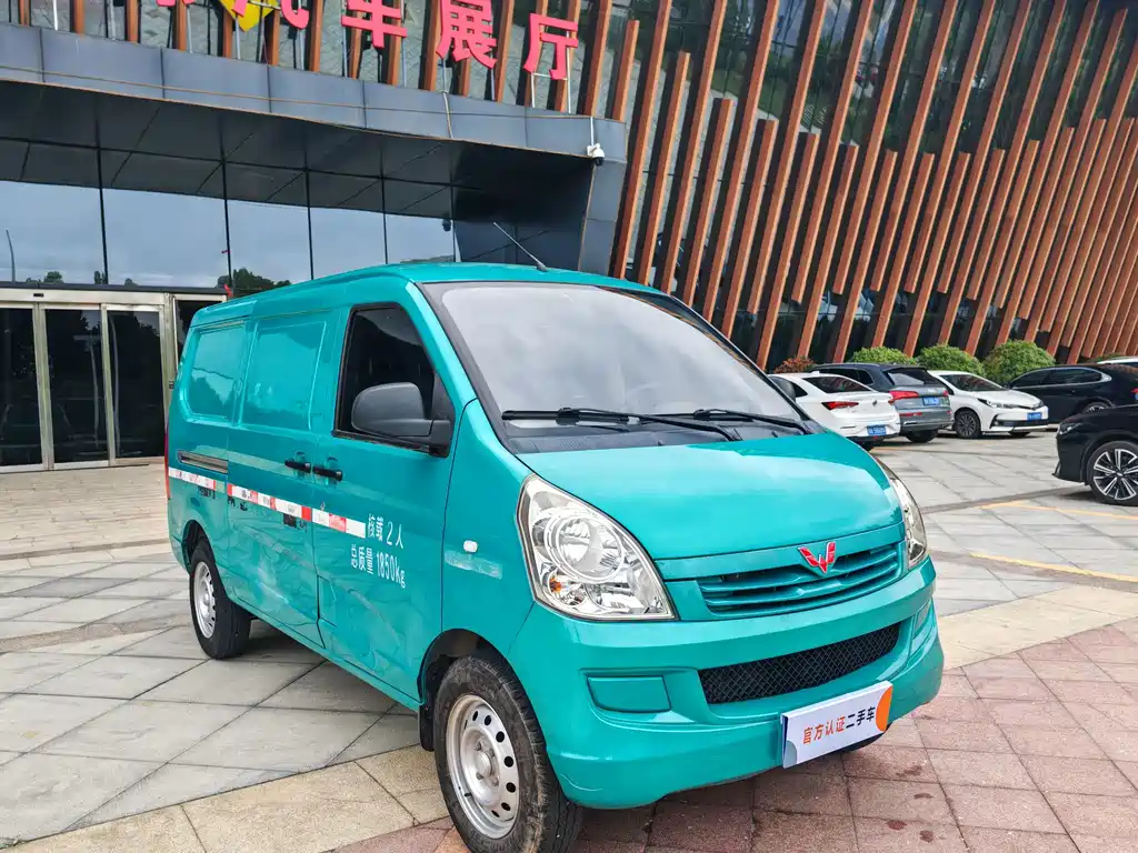 Wuling Rongguang 五菱荣光 2019款 1.2 L S 厢式运输车实用型2座