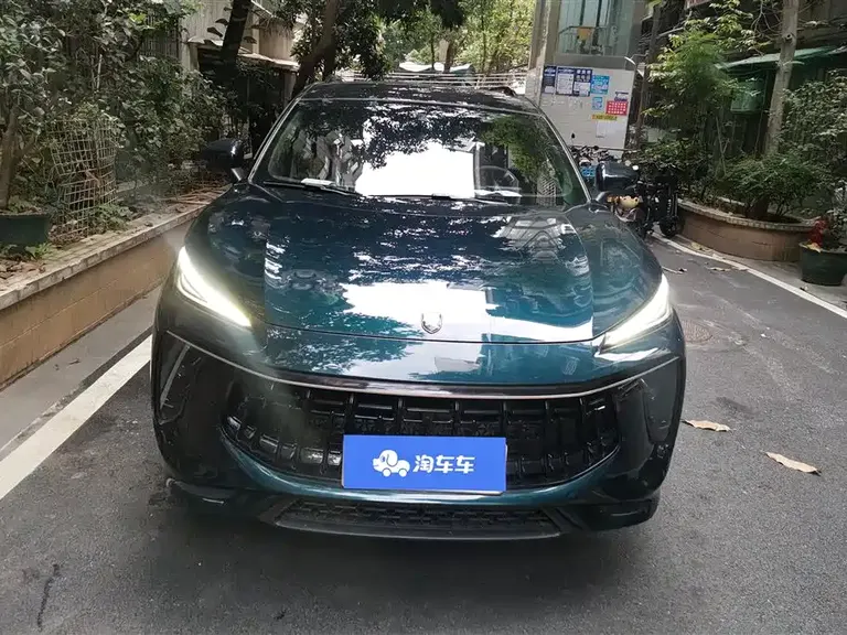 Dongfeng Fengxing T5 EVO 1.5 TD DCT Stellar
