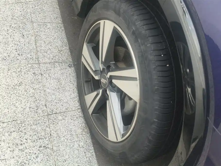 Audi Q2 L 35 TFSI Fashion Dynamic