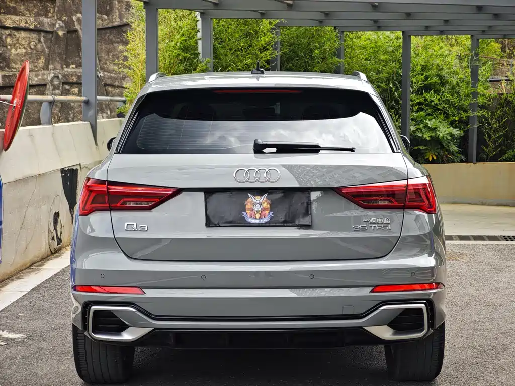 Audi Q3 奥迪Q3 2024款 35 TFSI RS套件燃速型