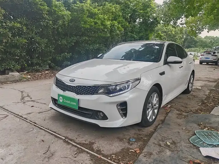 Kia K5 1.6 T Auto LUX