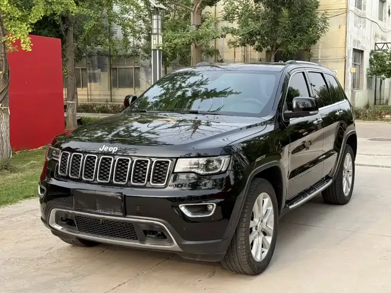Jeep Grand Cherokee (Import) 3.0 L Comfort Enjoyment Navigation