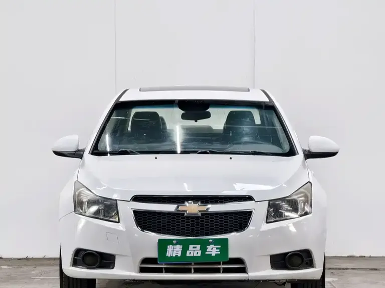 Chevrolet Cruze 1.6 L SE MT