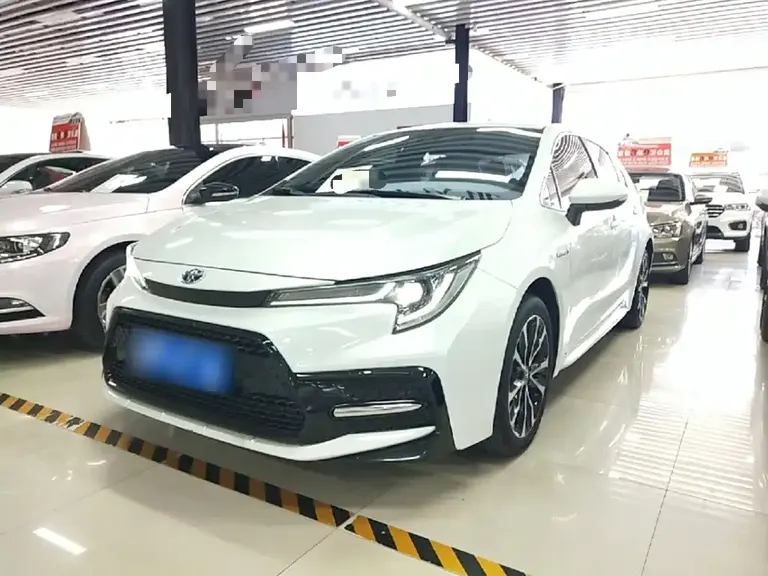 Toyota Levin Dual Engine 1.8 H E-CVT Sport