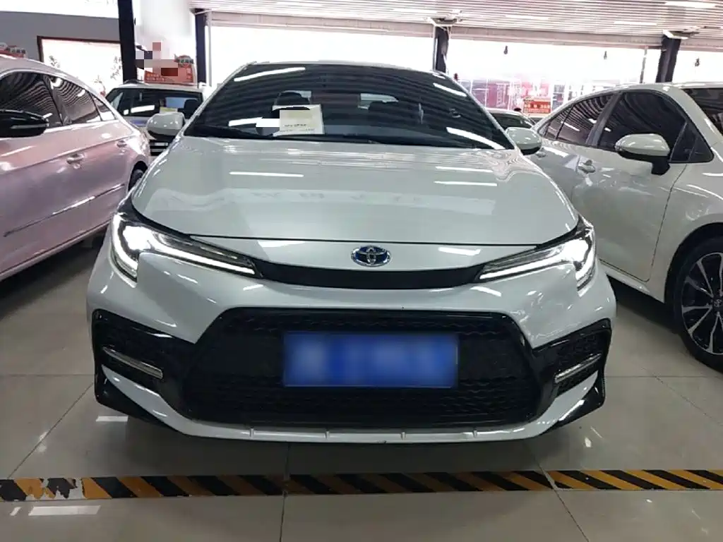 Levin Dual Engine 1.8 H E-CVT Sport