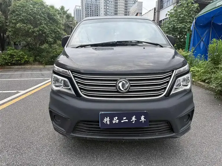 Dongfeng Lingzhi M5 L 1.6 L Utility