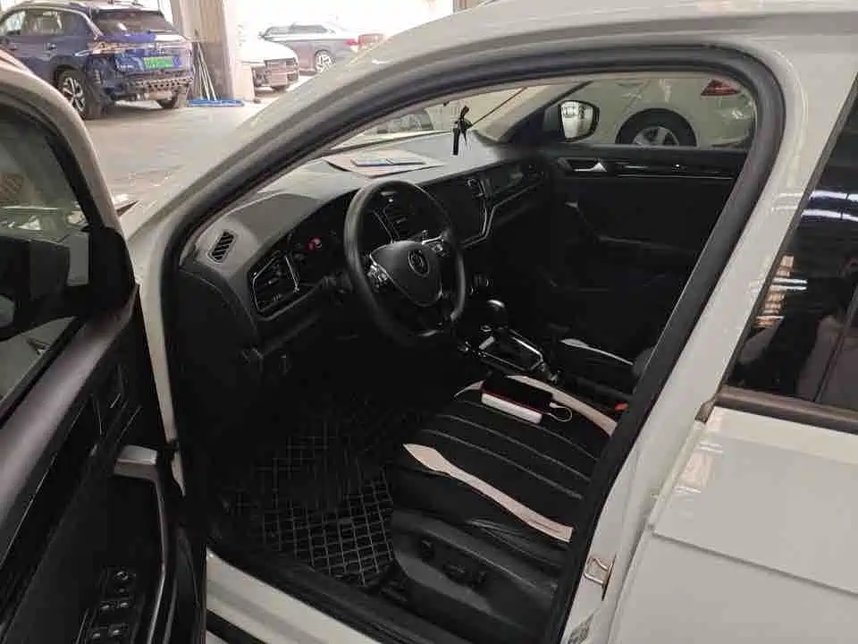 T-ROC 280 TSI DSG 2 WD Comfort Enjoyment PLUS