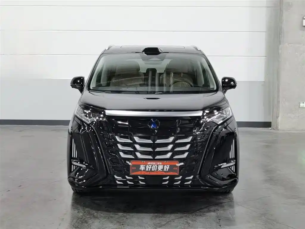 Denza D9 DM-i 970 Luxury