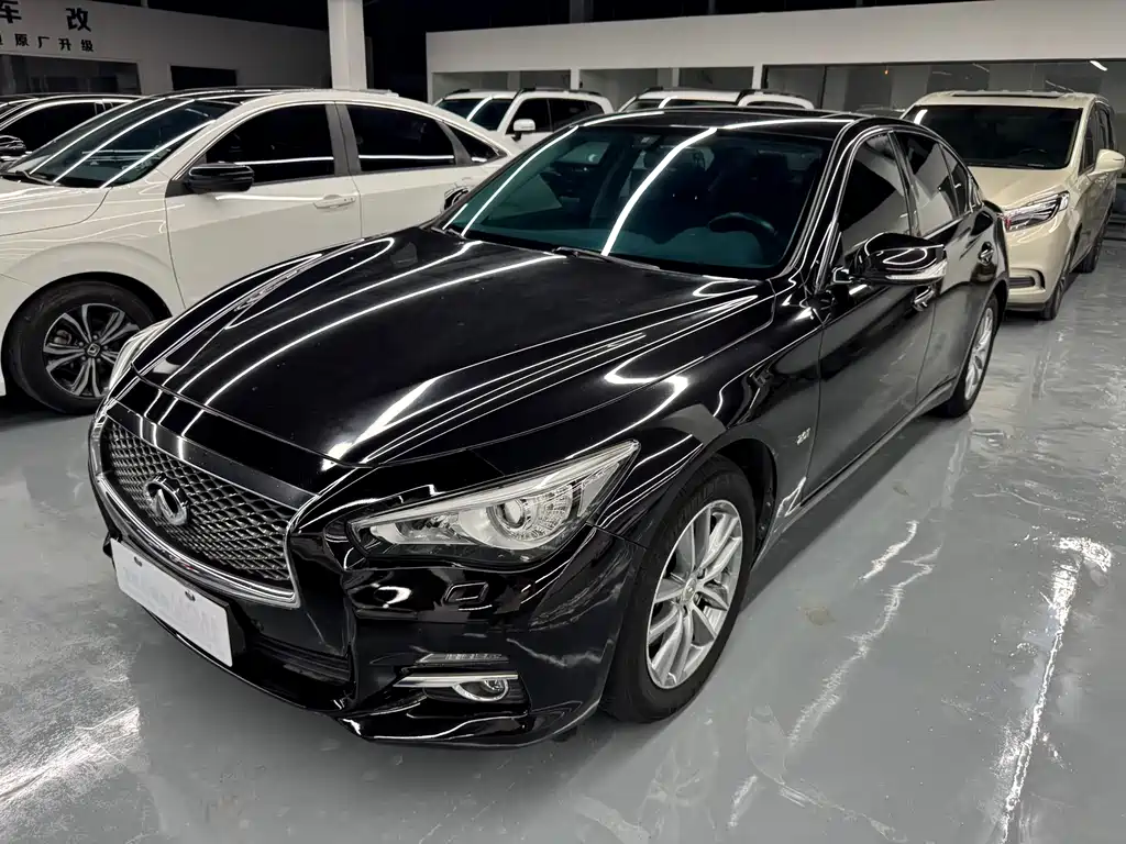 Infiniti Q50 L 2.0 T Joy