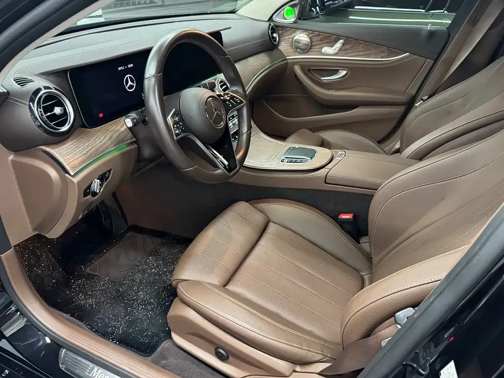 Mercedes-Benz E-Class E 260 L