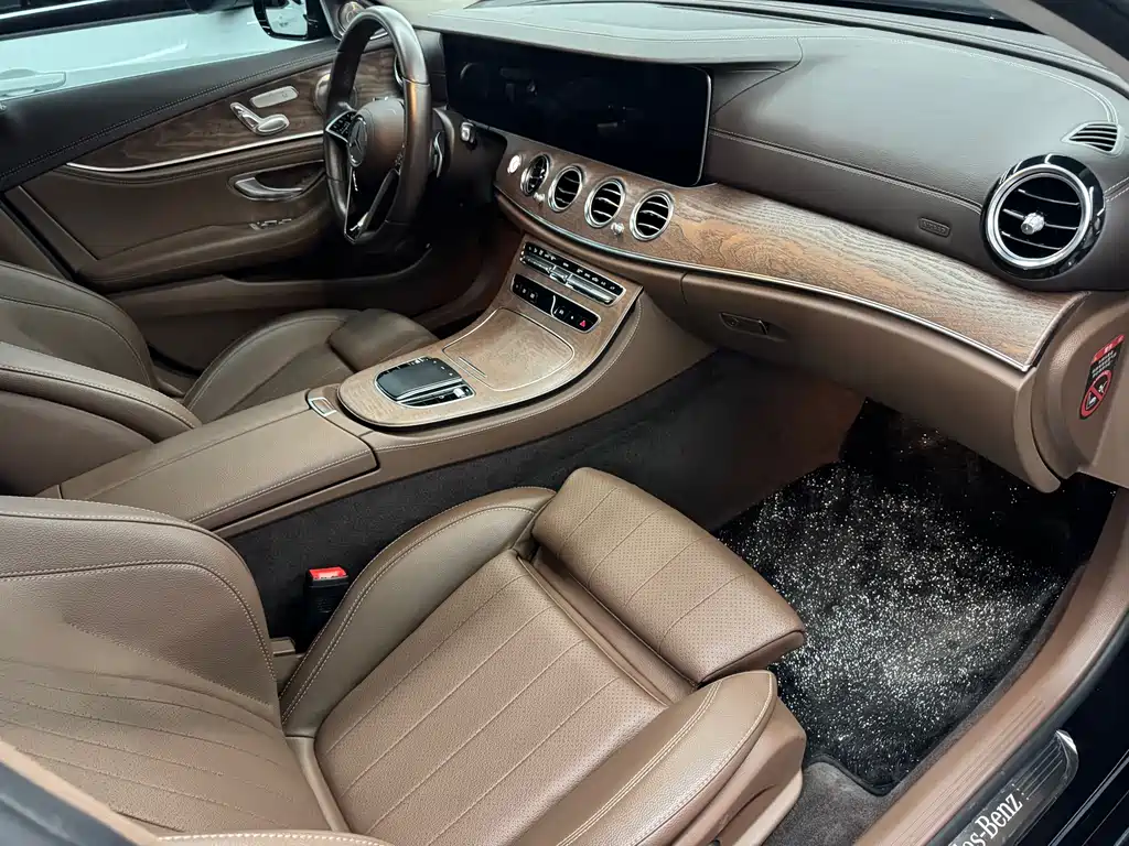 Mercedes-Benz E-Class E 260 L