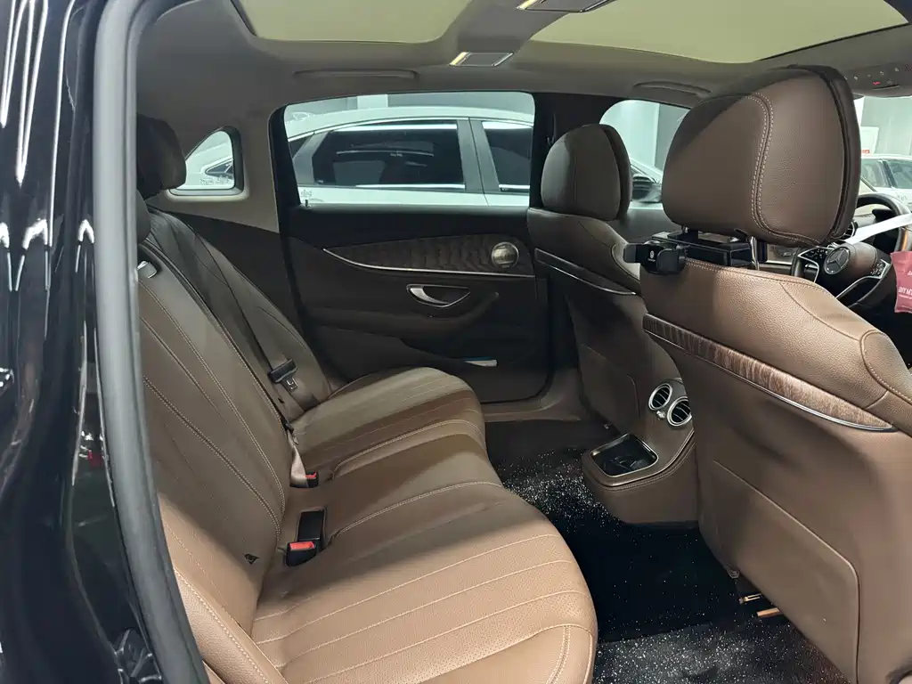 Mercedes-Benz E-Class E 260 L
