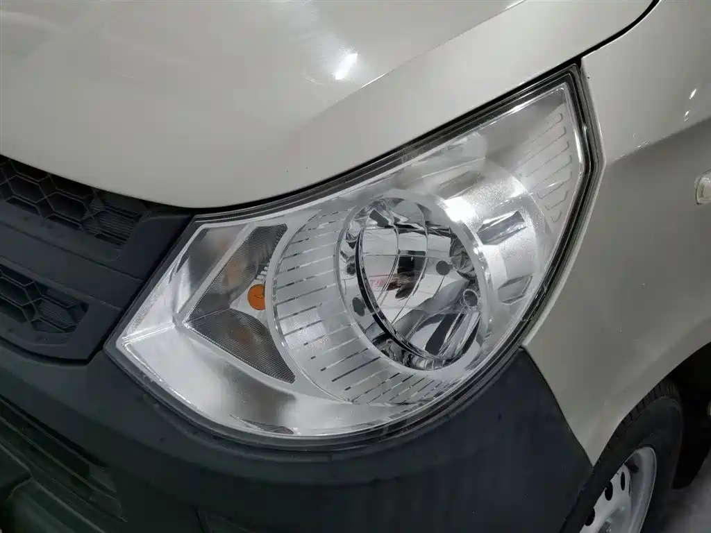 Wuling Zhiguang 1.2 L S Utility LSI