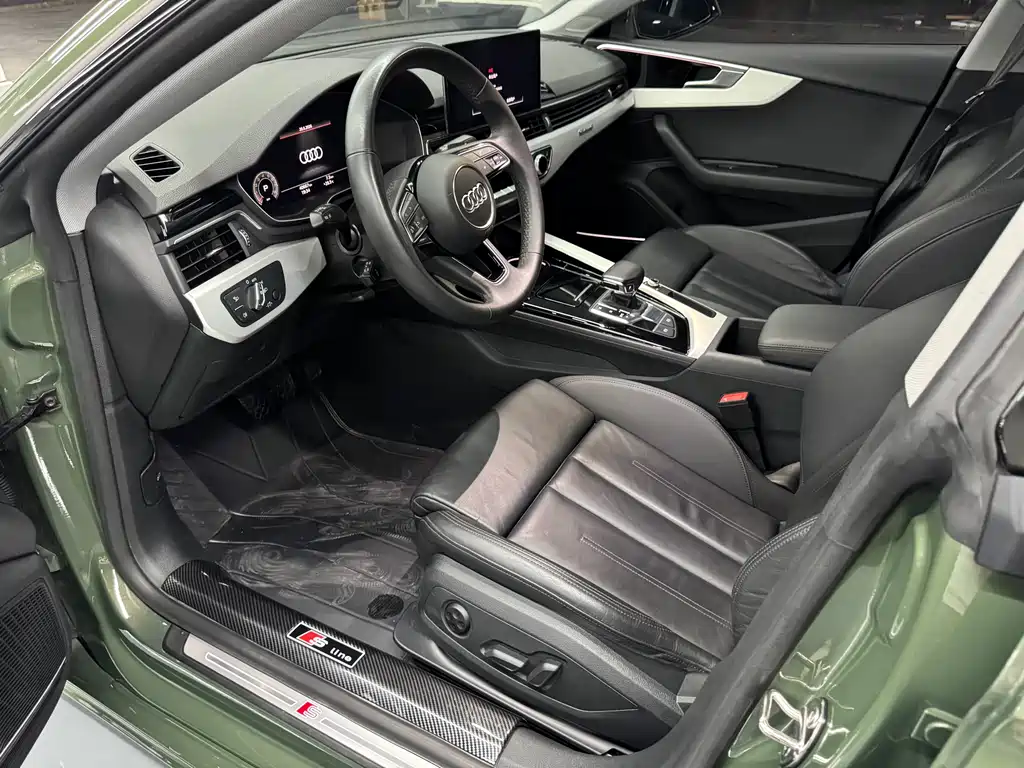 Audi A5 (Import) Sportback 40 TFSI quattro Luxury Dynamic