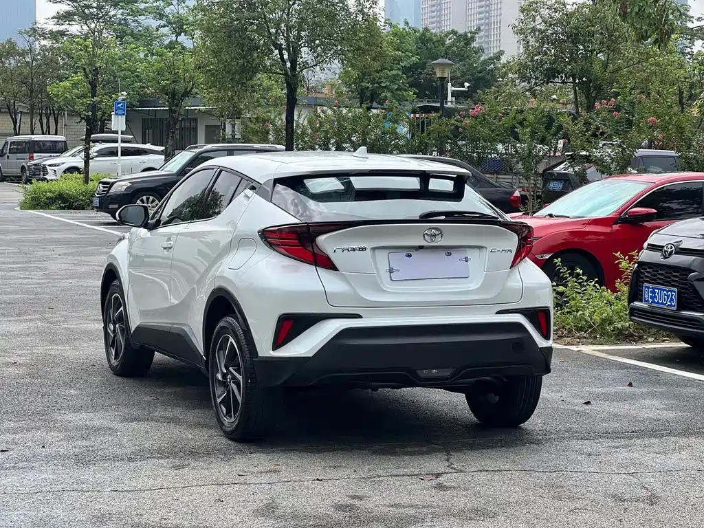 Toyota C-HR 2.0 L Luxury