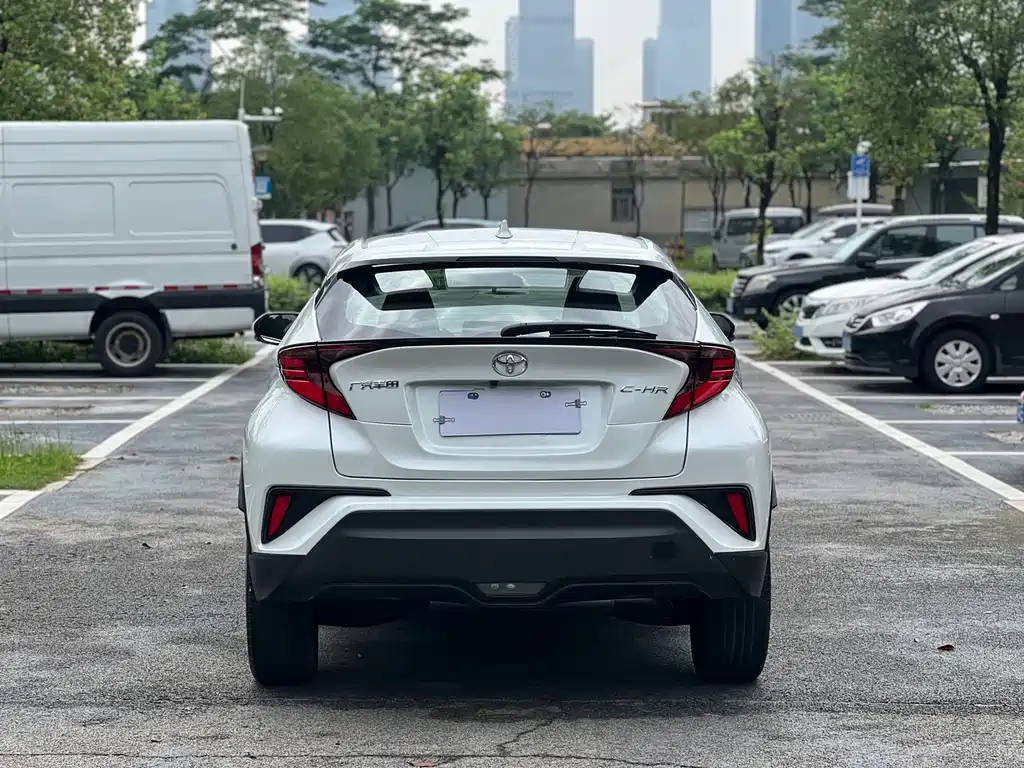 Toyota C-HR 2.0 L Luxury