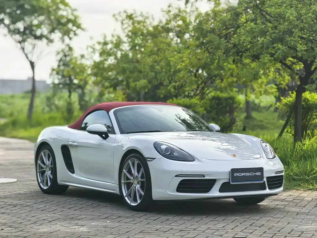 Porsche 718 Boxster 2.0 T