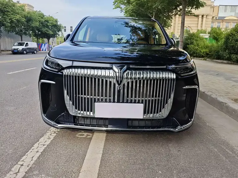 Voyah Dreamer PHEV 4 WD Flagship Kunpeng