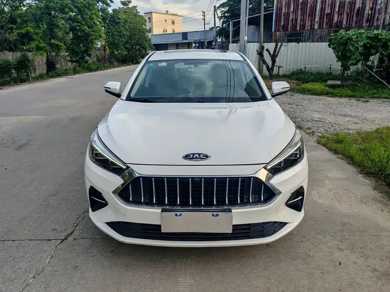 JAC Jiayue A5 1.5 T CVT Elite