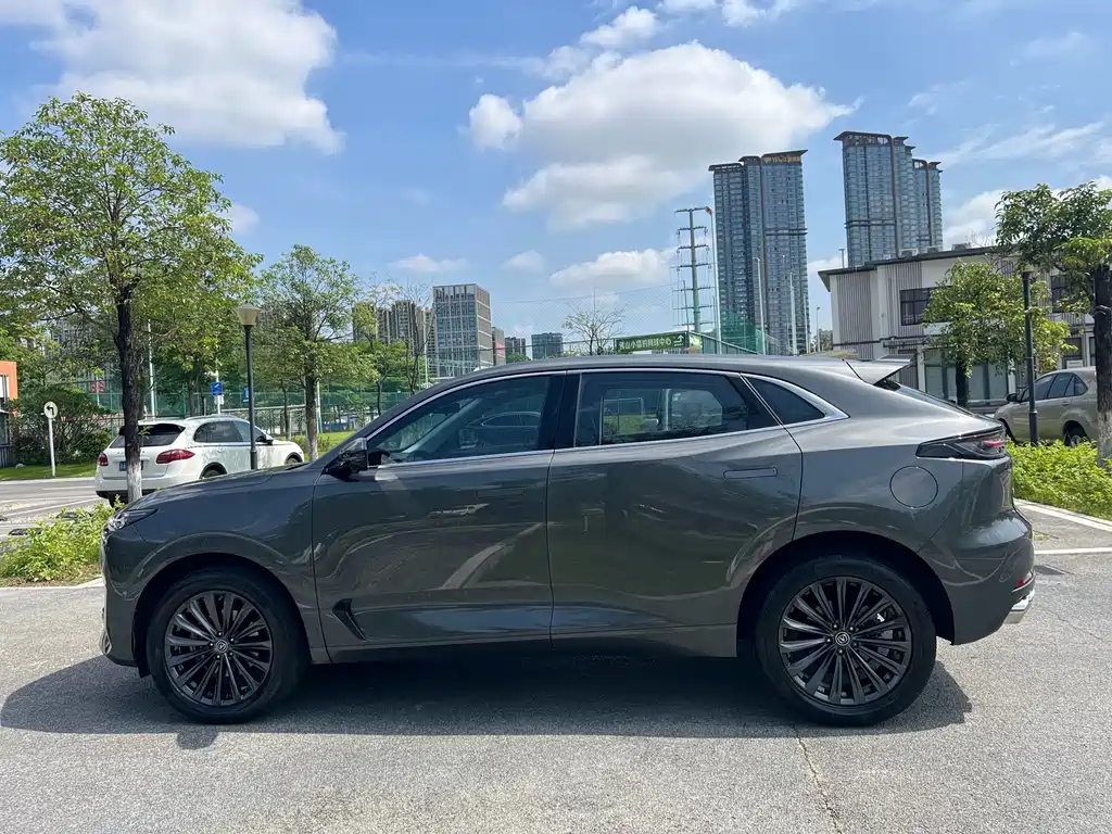 Changan UNI-K 2.0 T Distinguished