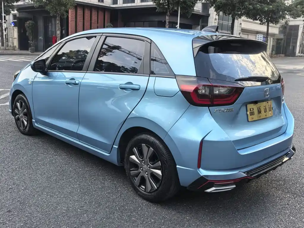 Fit 1.5 L CVT Trend Sport