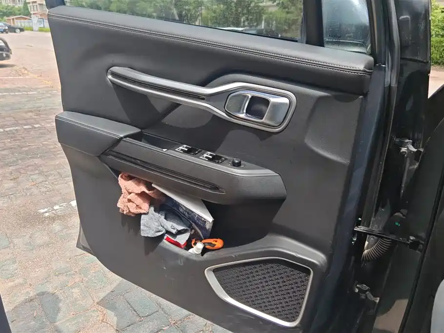 Haoyue 1.8 TD DCT Luxury 7-seat