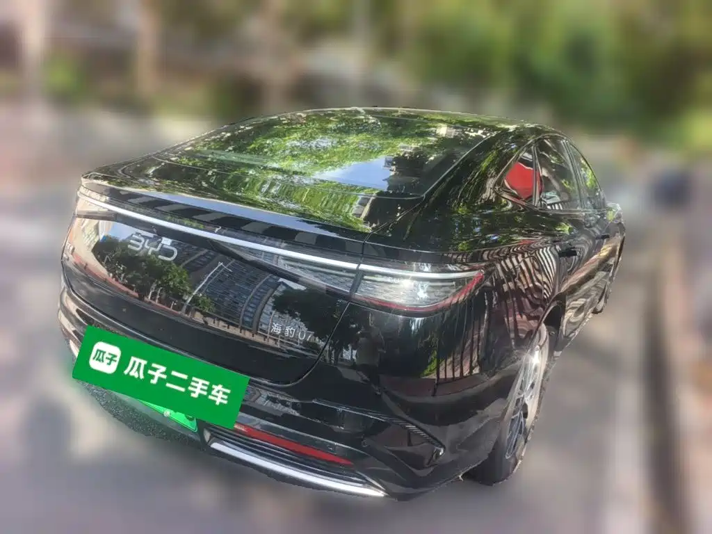 Seal 07 DM-i DM-i 1.5 L 70 km Elite