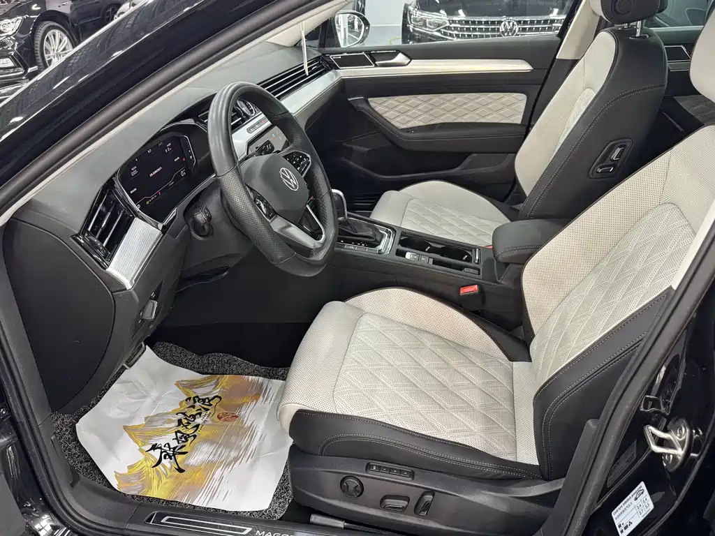 Magotan 200 10 K Commemorative 380 TSI DSG Flagship