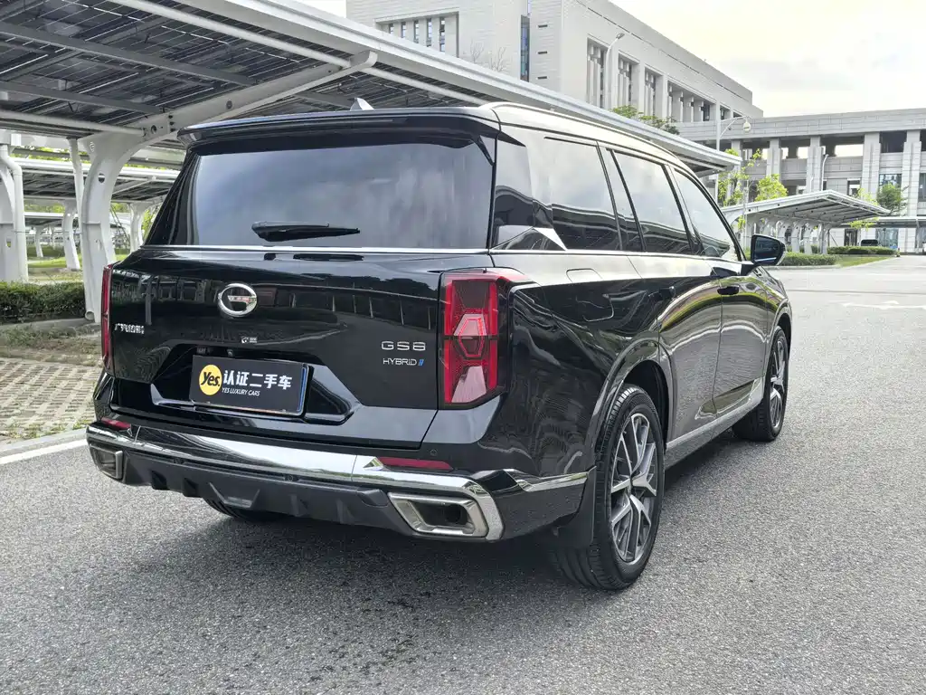 GAC Trumpchi GS8 Dual Engine Series 2.0 TM 2 WD Distinguished (6-seat)
