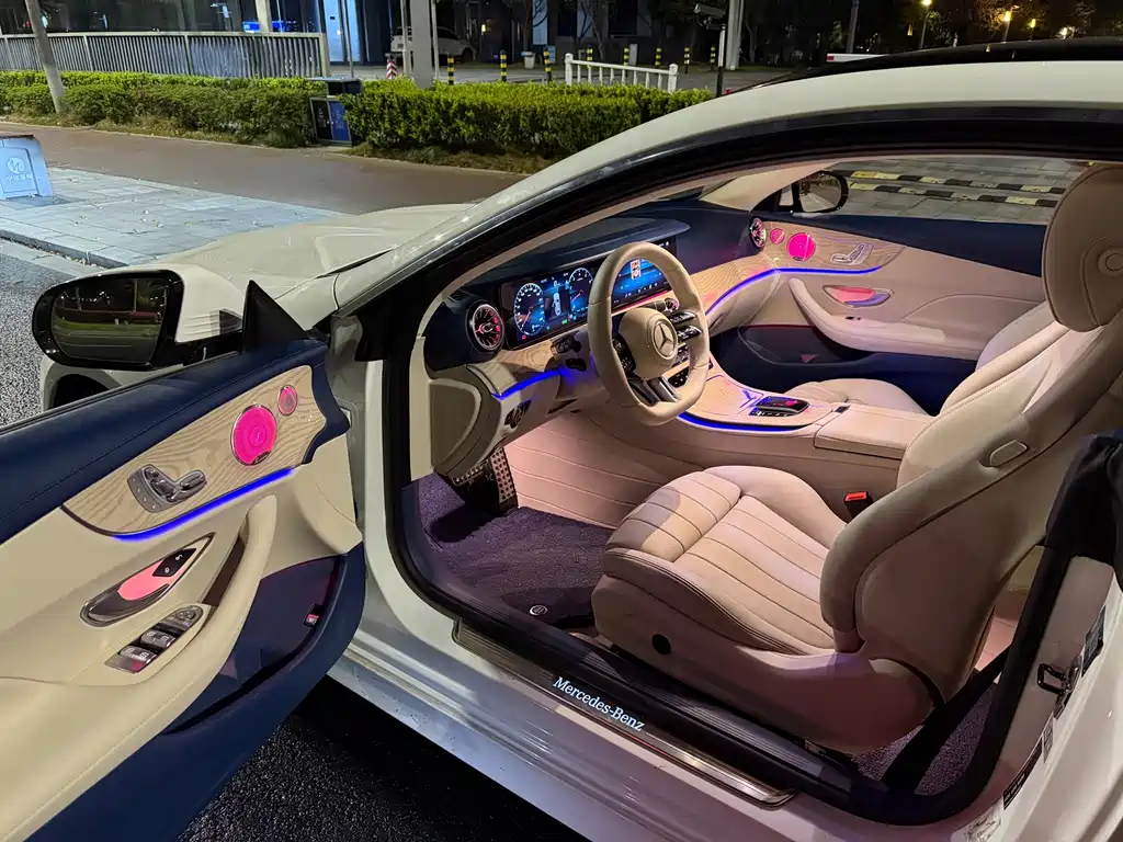 Mercedes-Benz E-Class (Import) E 260 Coupe