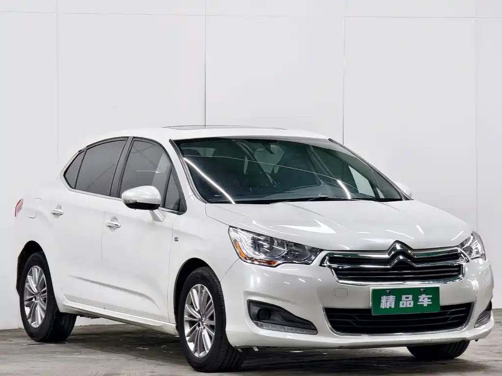 Citroen C4 L 雪铁龙C4 L 2015款 1.8 L 自动尊贵版
