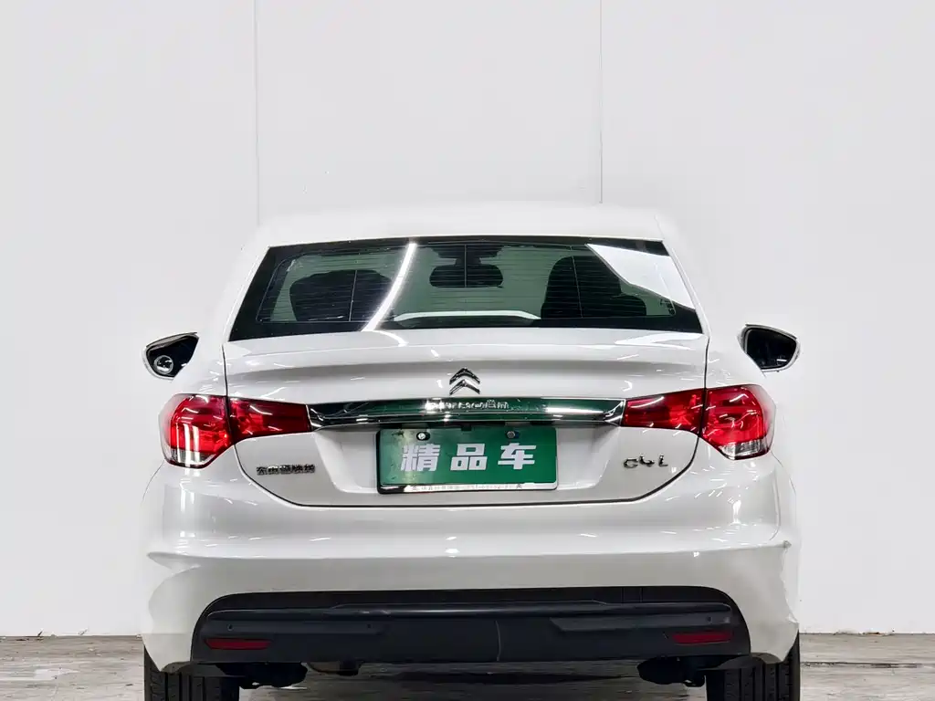 Citroen C4 L 雪铁龙C4 L 2015款 1.8 L 自动尊贵版