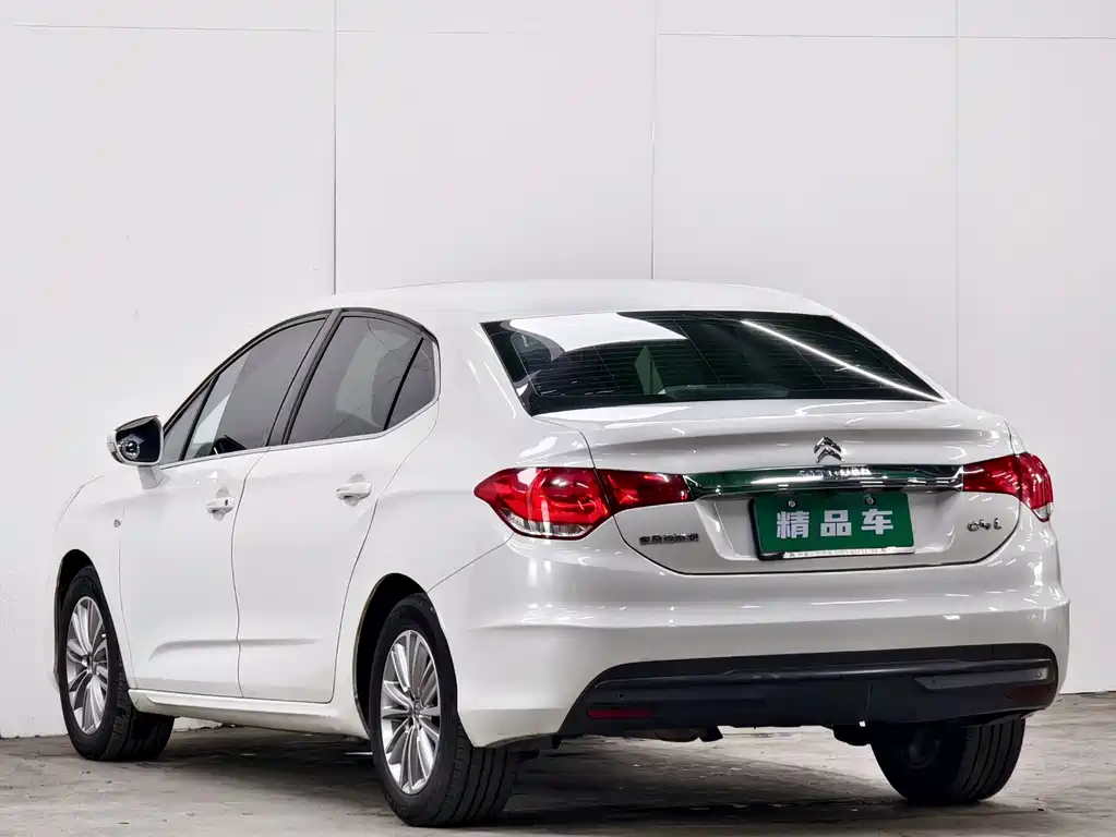 Citroen C4 L 雪铁龙C4 L 2015款 1.8 L 自动尊贵版