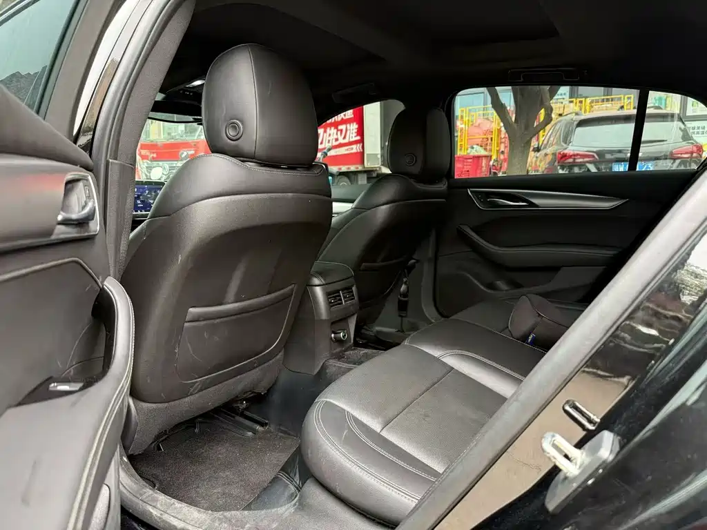 Cadillac CT5 28 T Luxury (Standard)