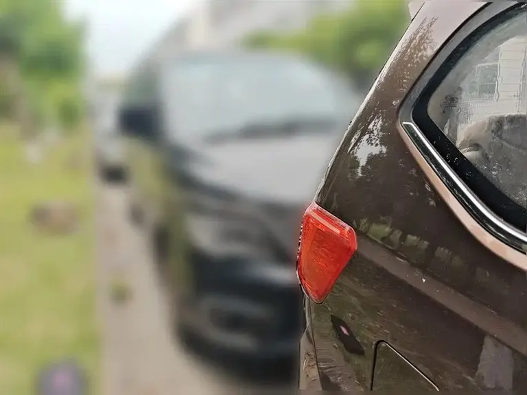 Dongfeng Lingzhi 菱智 2019款 M5 L 1.6 L 7座标准型 国VI