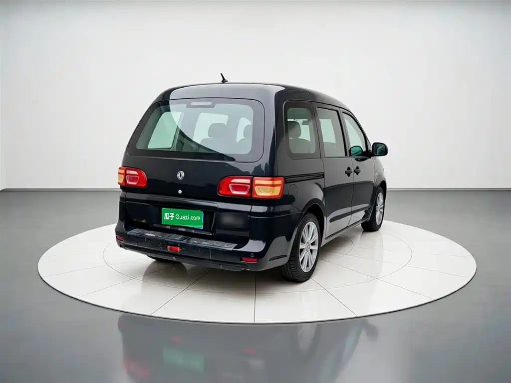 Lingzhi 菱智 2019款 M5 L 1.6 L 7座标准型 国VI
