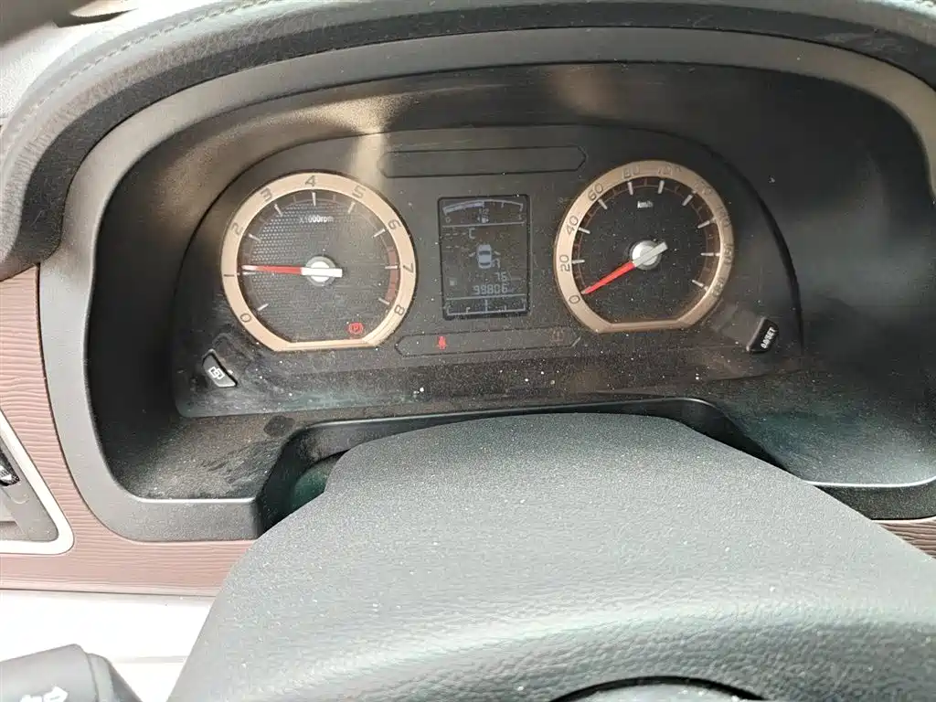 Lingzhi 菱智 2019款 M5 L 1.6 L 7座标准型 国VI